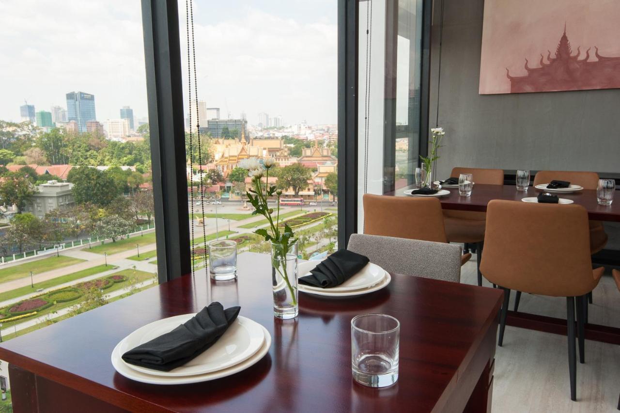 Glow Park Hotel Grand Royal Palace Phnompenh Exteriér fotografie