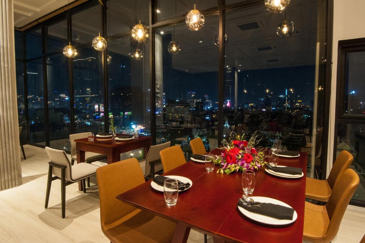 Glow Park Hotel Grand Royal Palace Phnompenh Exteriér fotografie
