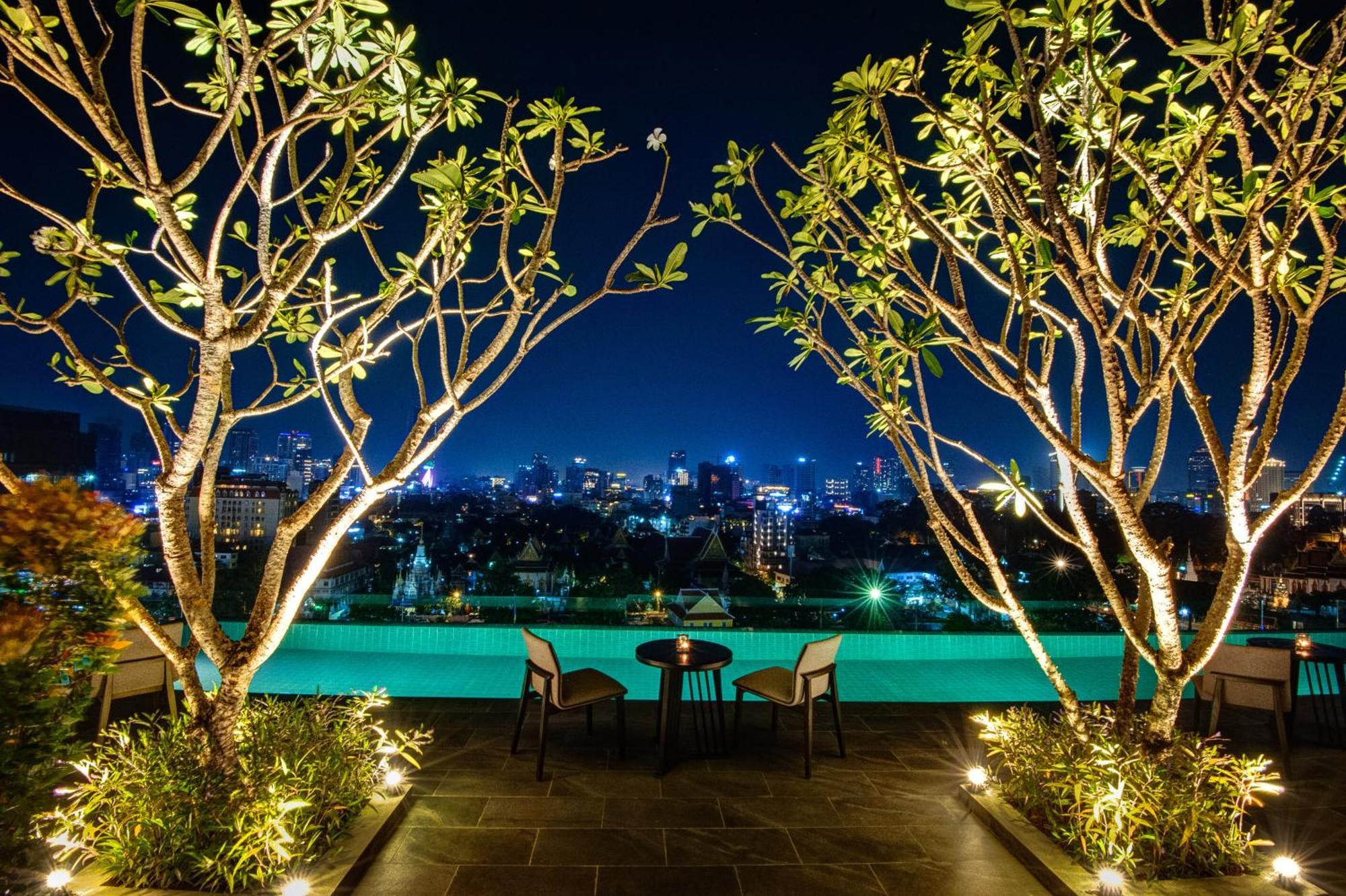 Glow Park Hotel Grand Royal Palace Phnompenh Exteriér fotografie